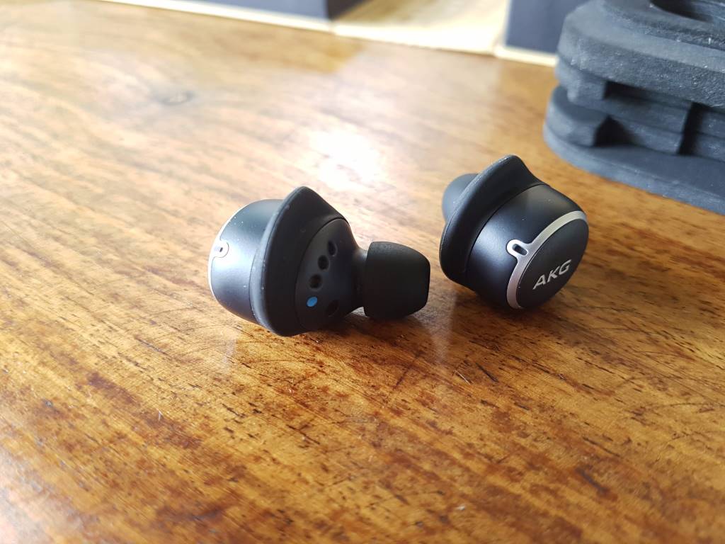 Harman AKG N400 True Wireless Bluetooth Earphones ANC(Noise Canceling)  Canal